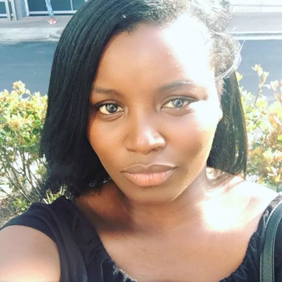 Profile Picture of Frances Roberts (@aprilbabyfm) on Poshmark
