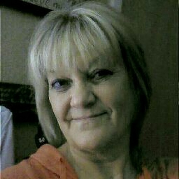 Profile Picture of Jo Meeks (@jomeeks11) on Poshmark