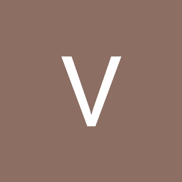 Profile Picture of Victor Botello (@00victor00b00) on Poshmark