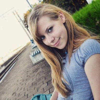Profile Picture of Naomi Simon (@AtteJoo) on Twitter