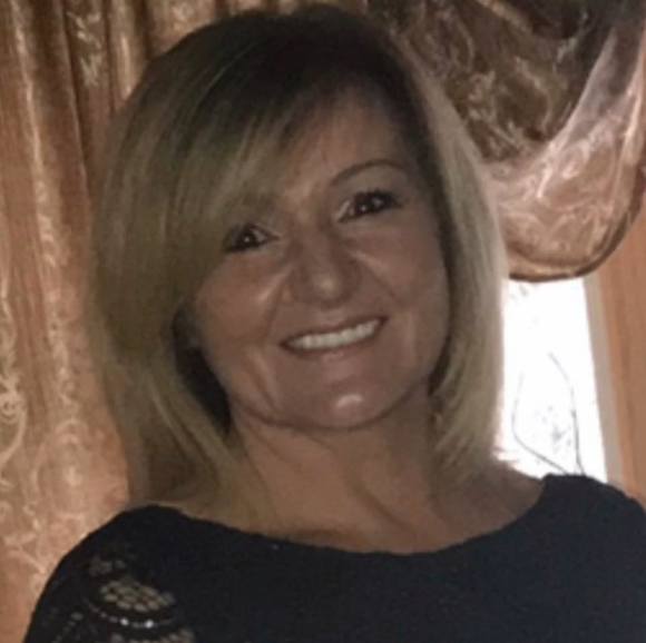 Profile Picture of Eva Polanski (@epolanski) on Poshmark