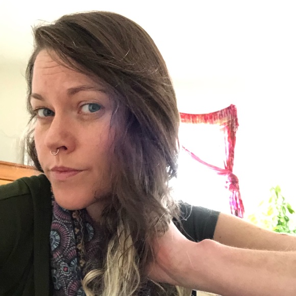 Profile Picture of Chandra Jones (@chandraleejones) on Poshmark