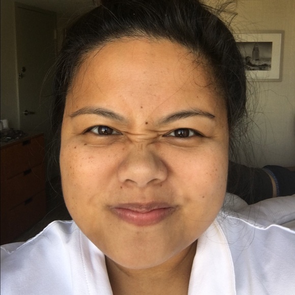 Profile Picture of Efleda Orpilla (@efleda) on Poshmark