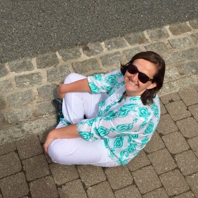 Profile Picture of April Chandler (@MsChandler9) on Twitter