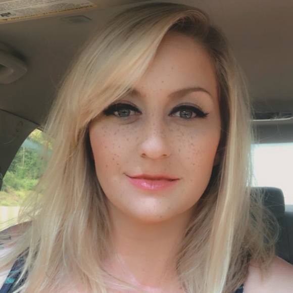 Profile Picture of Allison Michelle (@allisonzim28) on Poshmark