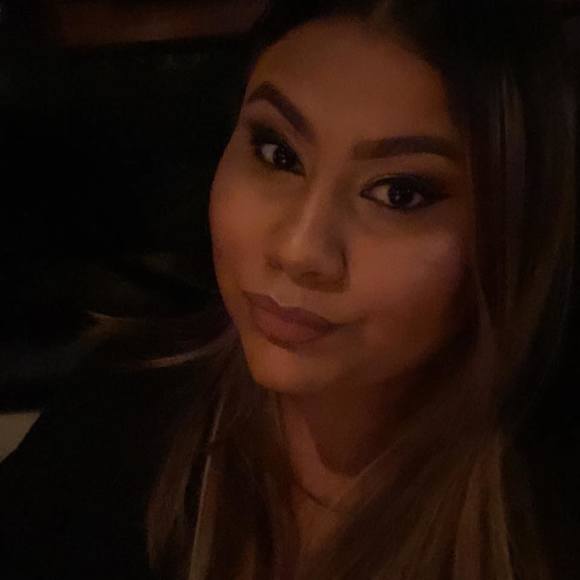 Profile Picture of Krystle Raghubeer (@krysraghubeer) on Poshmark