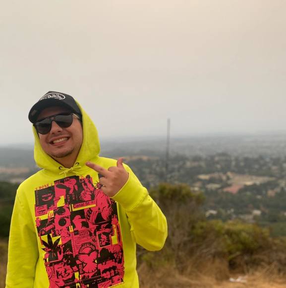 Profile Picture of Ramsin Attalla (@ttttgjgfbnp) on Poshmark