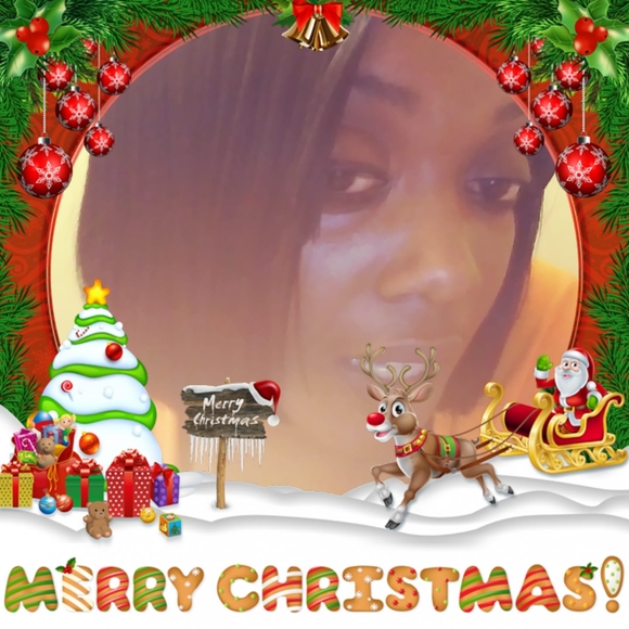 Profile Picture of Sherelle Smith (@sherelle_smith) on Poshmark