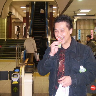 Profile Picture of Jeffrey Tran (@AutobotKoomy) on Twitter