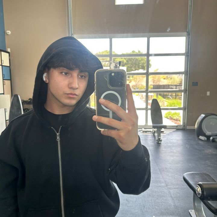 Profile Picture of Alex.fraijo (@alex.fraijoo) on Tiktok