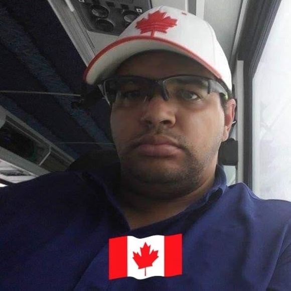 Profile Picture of Michael Lauzon (@michael_lauzon) on Poshmark