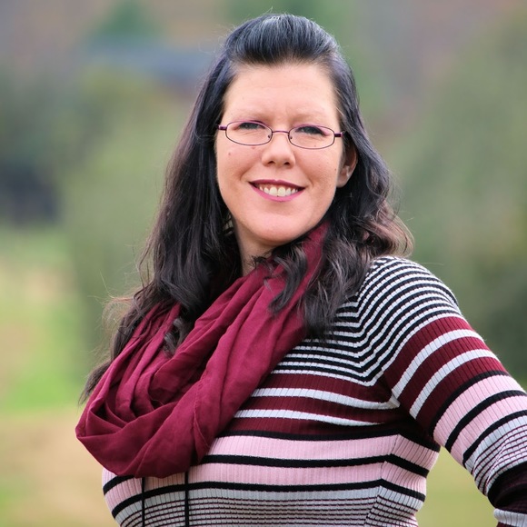 Profile Picture of Author karen Dubose (@authorkdubose) on Poshmark