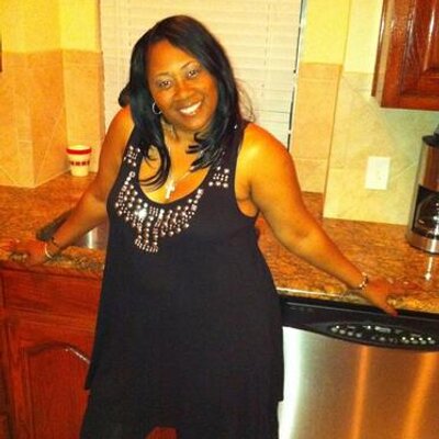 Profile Picture of Cassandra Warren (@cbellwarren) on Twitter