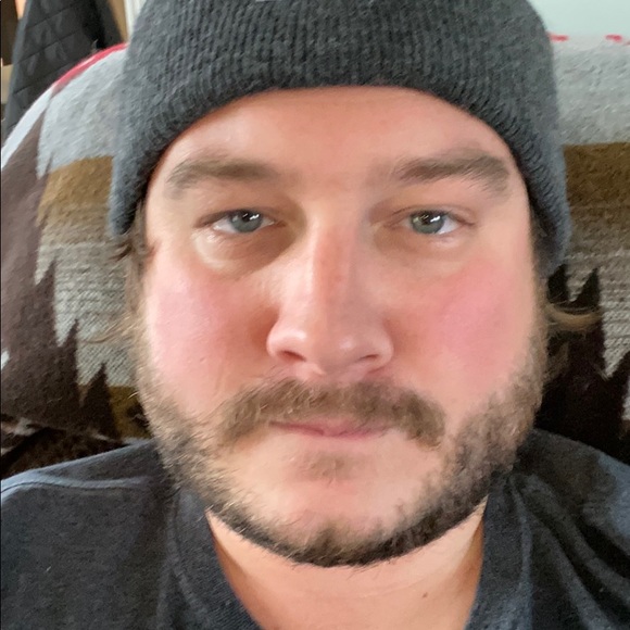 Profile Picture of Clinton Mullins (@cjmullins38) on Poshmark