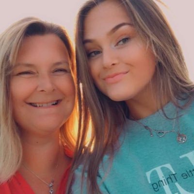 Profile Picture of Mikaela Swift (@kayswift) on Twitter