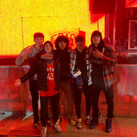 Profile Picture of Cody Fox (@cody_fox) on Poshmark