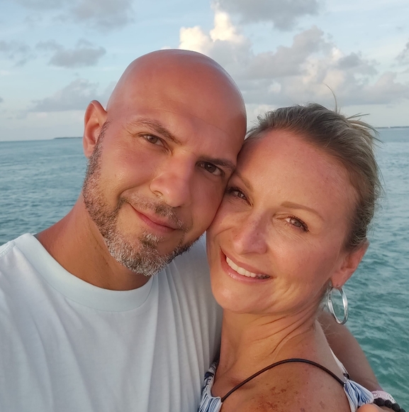 Profile Picture of Melissa Lazos (@mlazos10) on Poshmark