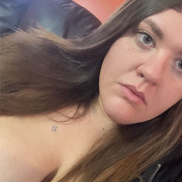 Profile Picture of   Holly Bailey... (@goodgollymsholly18) on Tiktok