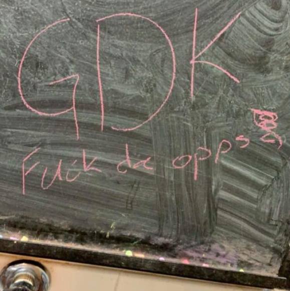 Profile Picture of Billy Bates (@billybates185) on Poshmark