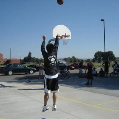 Profile Picture of Tony Moua (@tmuas00) on Twitter