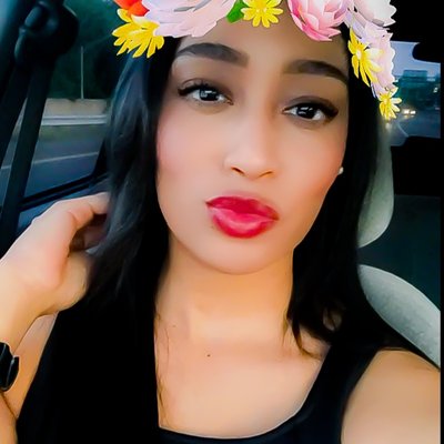 Profile Picture of Lisa McDowell (@ohSoAttractive) on Twitter