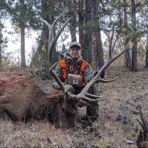 Jordan Genzlinger - Poshmark Profile Picture of Jordan Genzlinger (@j_genzlinger) on Poshmark