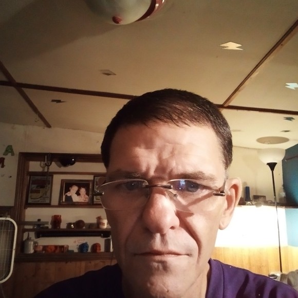 Profile Picture of Gary Ruddle (@garyruddle) on Poshmark