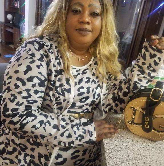 Profile Picture of Massa Passawe (@honey21j) on Poshmark