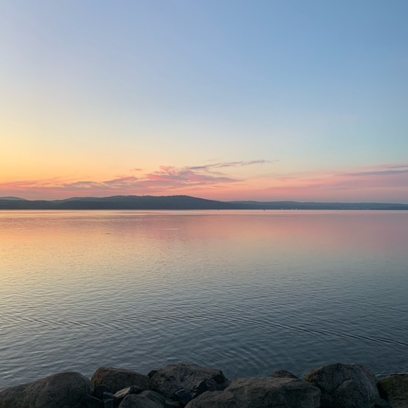 Profile Picture of Jomarlyne Acevedo (@jomarlynea) on Poshmark