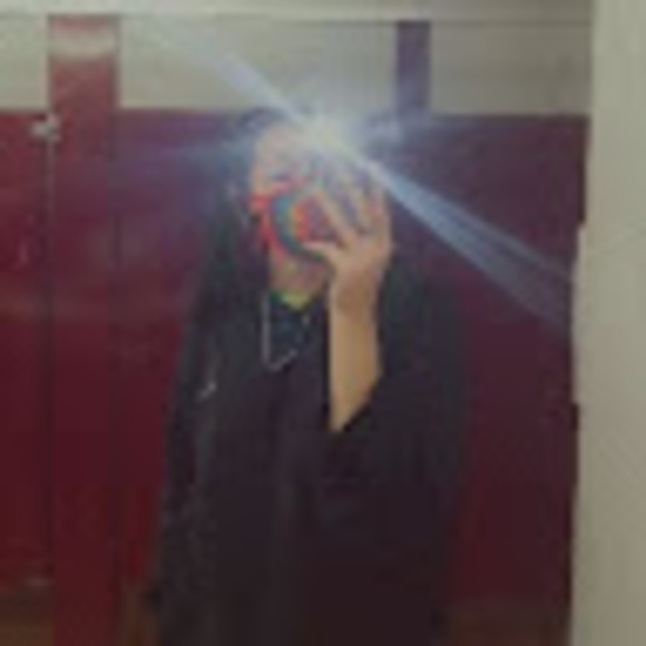 Profile Picture of Mercedes Fiddler (@mercedesfidd03) on Poshmark