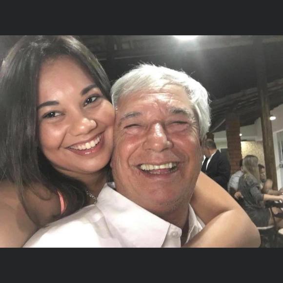 Profile Picture of Marcella Diniz (@marcellad) on Poshmark