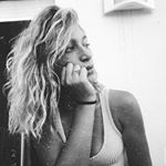 Profile Picture of Maë (@defendini_maeva) on Instagram
