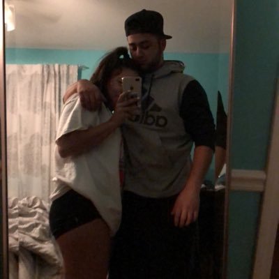 Profile Picture of Gianna Pezzetti (@GiannaPezzetti) on Twitter