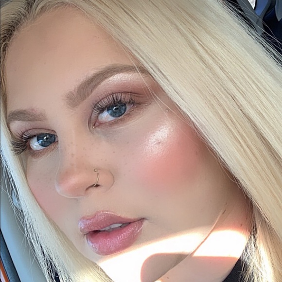 Haley Ramsdell - Poshmark Profile Picture of Haley Ramsdell (@haley_ramsdell) on Poshmark