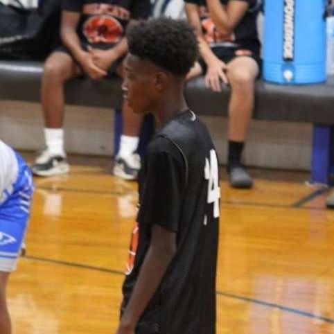 Profile Picture of D1hooper🏀 (@d1hoop0) on Tiktok