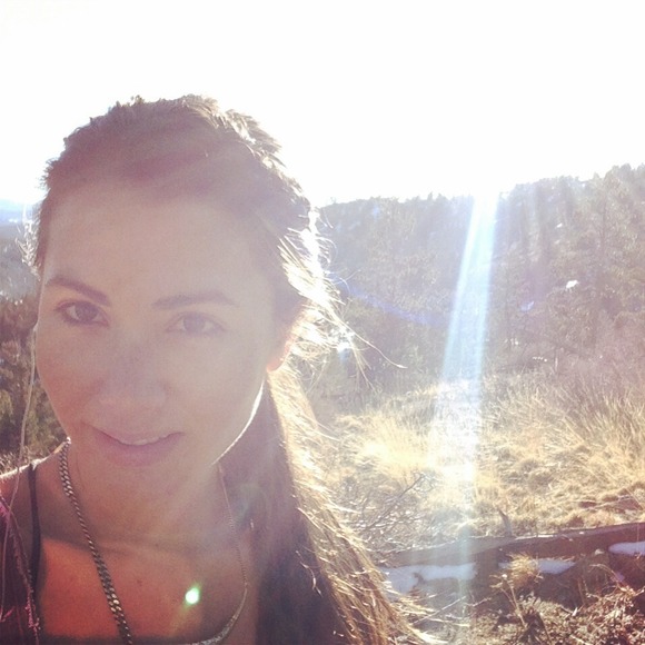 Profile Picture of Gena Wilson (@mountainfaerie) on Poshmark