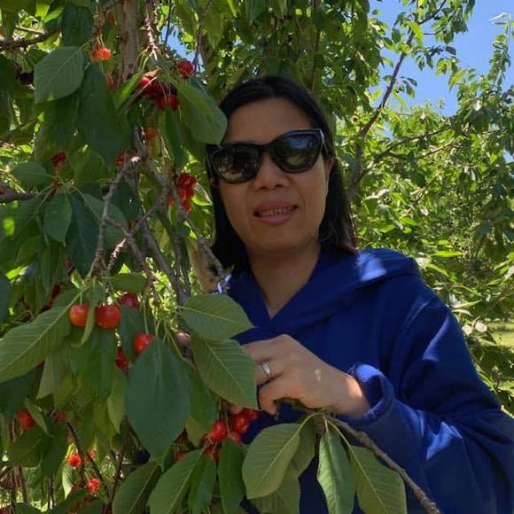 Profile Picture of Kate Vu (@hanhvu8155us) on Poshmark