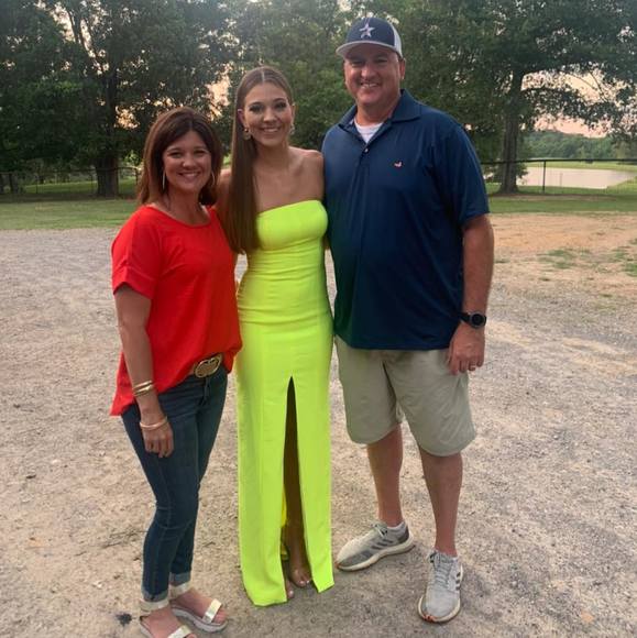 Profile Picture of Alisha Bennett (@aksoileau) on Poshmark