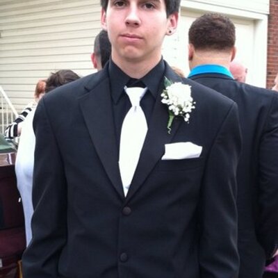 Profile Picture of Peter (@Peter_Marron012) on Twitter