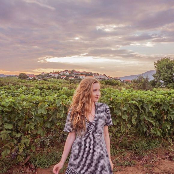Profile Picture of Kerry Ireland (@keireland) on Poshmark