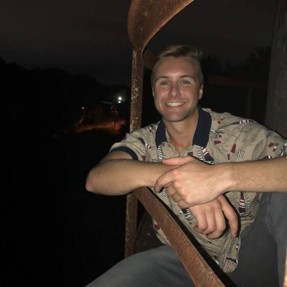 Profile Picture of Alan Gibbs (@wag1112) on Poshmark