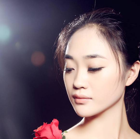 Profile Picture of Qing Fan (@miafan) on Poshmark