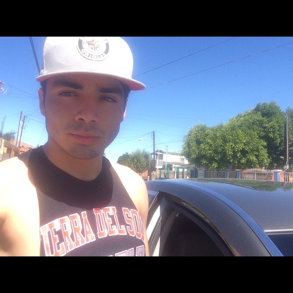 Profile Picture of Richard Vazquez (@tdeboiii) on Poshmark