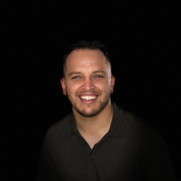 Alex Hermosillo - Poshmark Profile Picture of Alex Hermosillo (@_alexhermosillo) on Poshmark