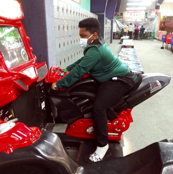 Lashonda Moore - Poshmark Profile Picture of Lashonda Moore (@shondamaleek) on Poshmark