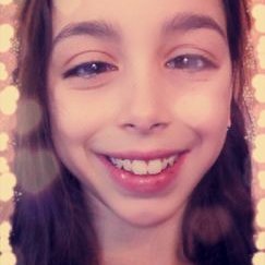 Profile Picture of julia audet (@julia_audet) on Twitter