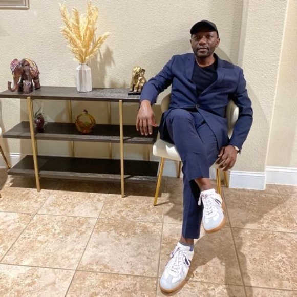 Profile Picture of Chuma Ndukah (@beatsberg) on Poshmark