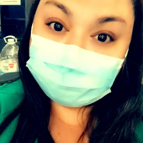 Profile Picture of Jamie Wallace (@jleighwallace99) on Poshmark