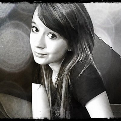 Profile Picture of Paméla Rayé (@PamlaRay) on Twitter