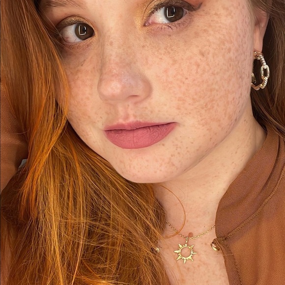 Profile Picture of Katelyn Mcfarland (@katelynmcfa) on Poshmark